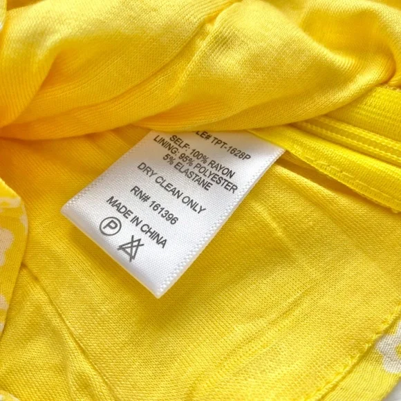 NWT Red Dress Boutique Yellow Floral Print Two Piece Set in Size Small - Picture 16 of 16